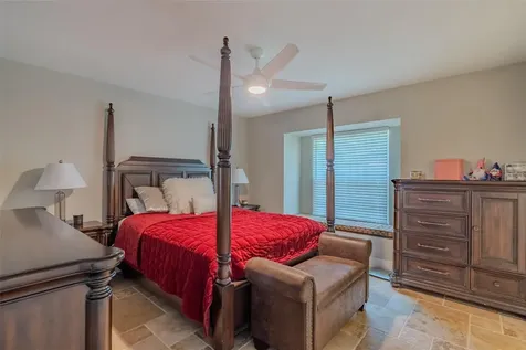 125 Barrington Drive Brandon FL 33511