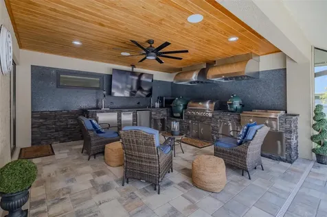 125 Barrington Drive Brandon FL 33511