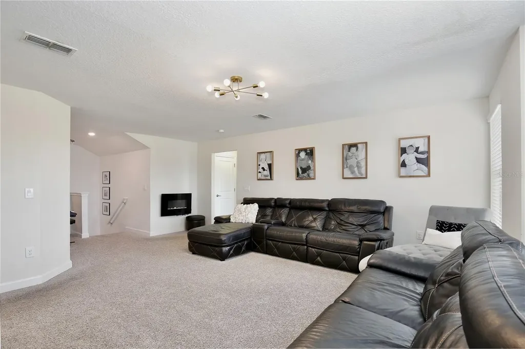 4648 Fairy Tale Circle Kissimmee FL 34746