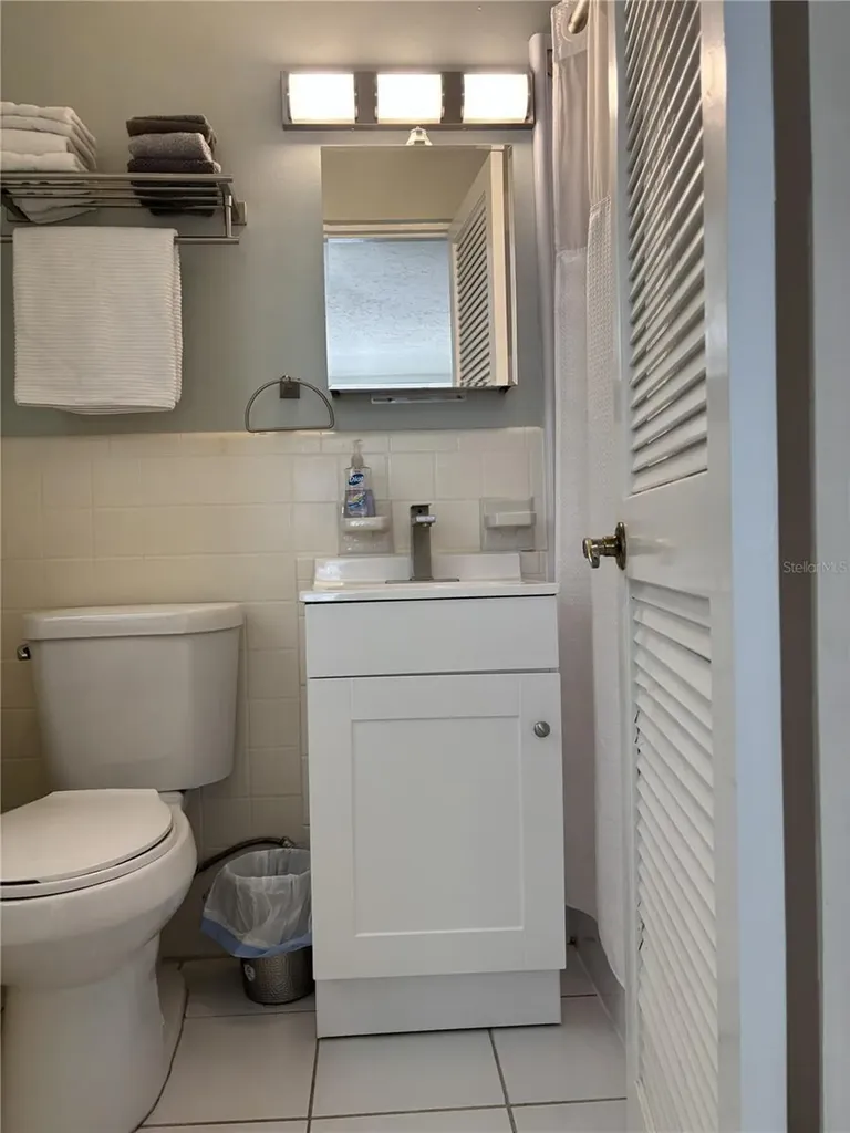 170 Roosevelt Drive Sarasota FL 34236