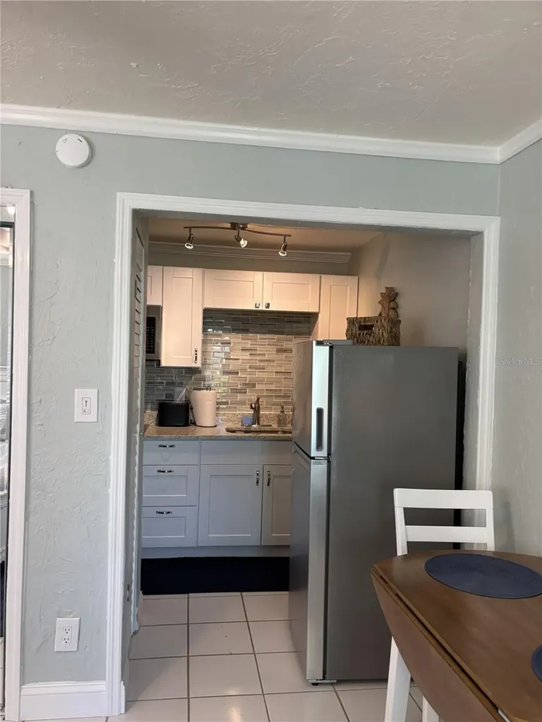170 Roosevelt Drive Sarasota FL 34236