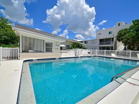 170 Roosevelt Drive Sarasota FL 34236