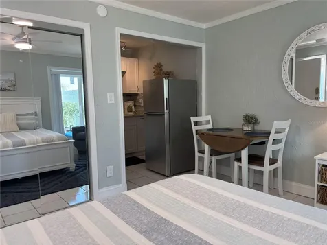170 Roosevelt Drive Sarasota FL 34236