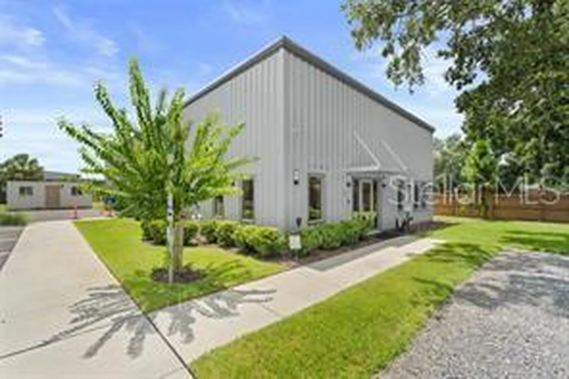 1102 S 82nd Street Tampa FL 33619