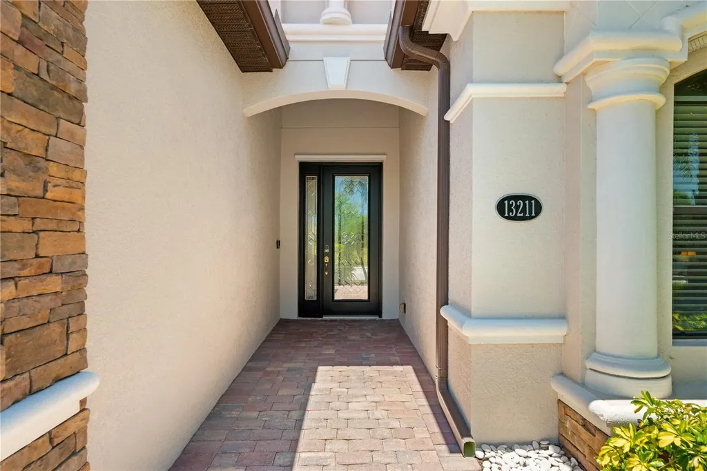 13211 Ramblewood Trail Bradenton FL 34211