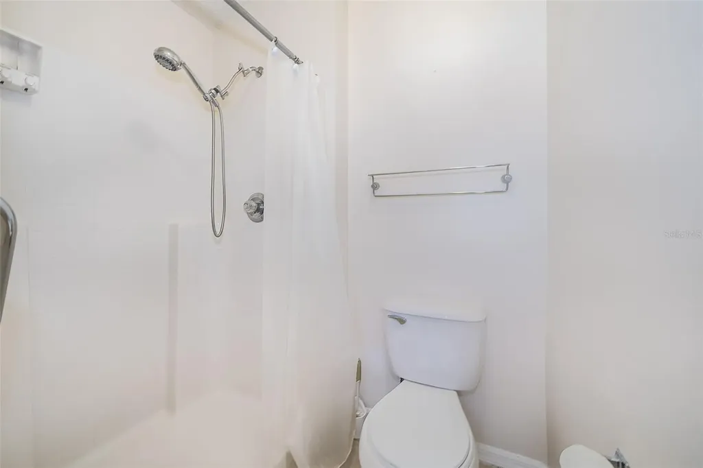 63 Jett Loop Apopka FL 32712