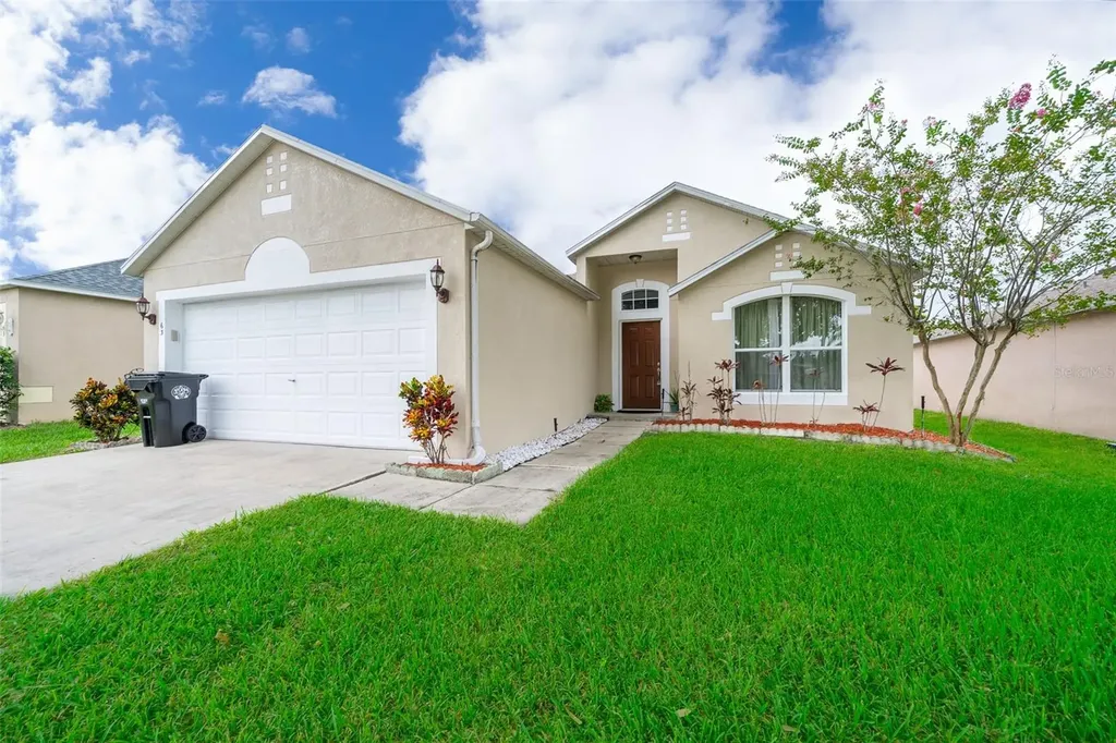 63 Jett Loop Apopka FL 32712