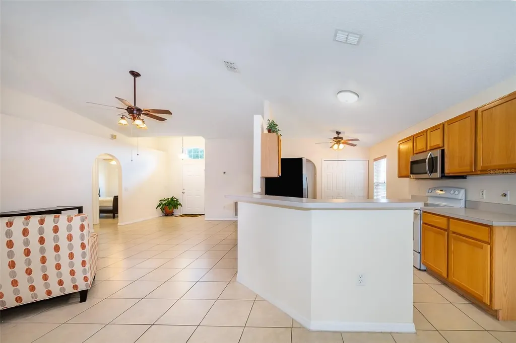 63 Jett Loop Apopka FL 32712