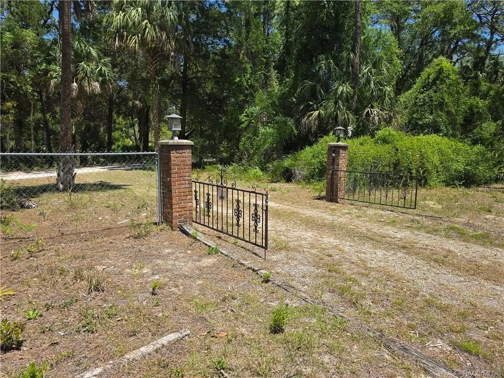 9160 W Kingston Drive Homosassa FL 34448
