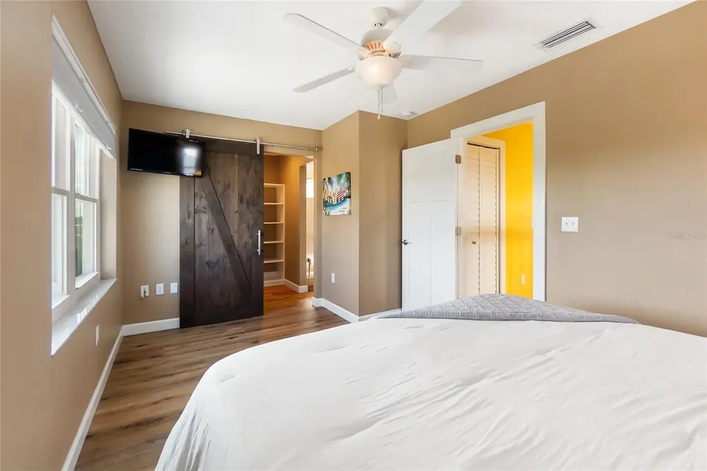 117 51st Street Holmes Beach FL 34217