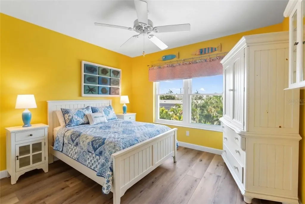 117 51st Street Holmes Beach FL 34217