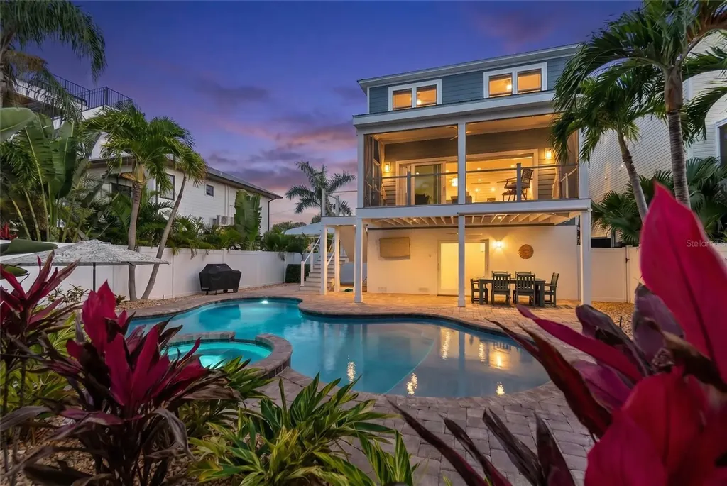 117 51st Street Holmes Beach FL 34217