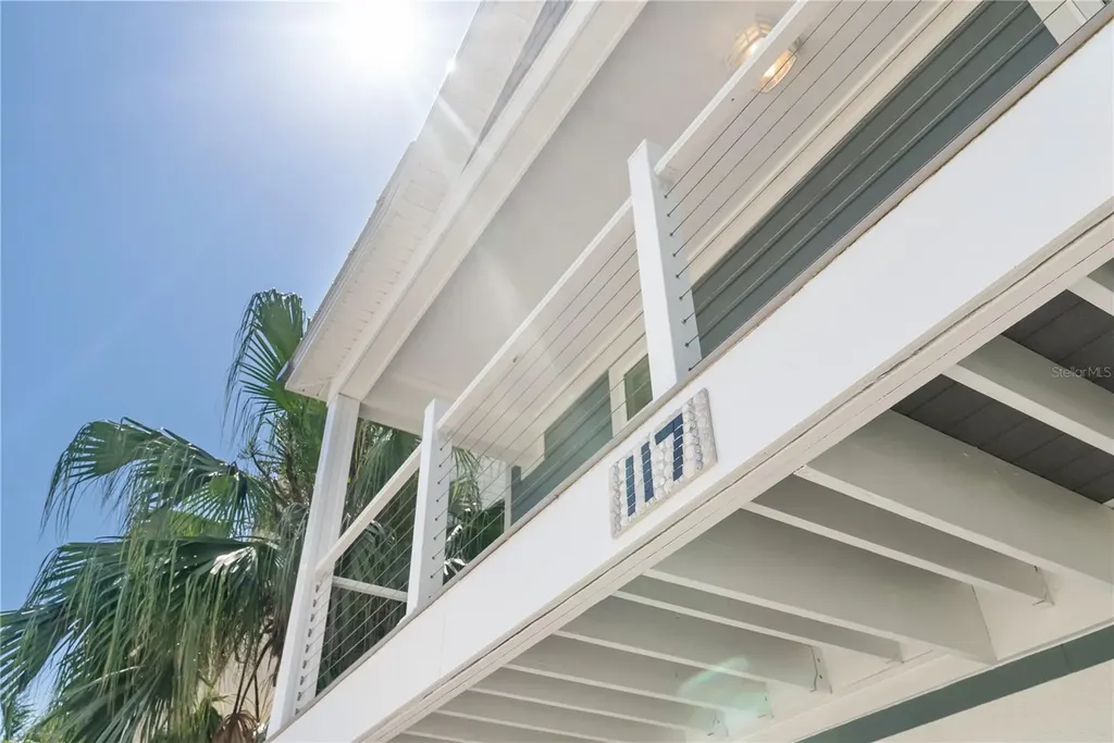 117 51st Street Holmes Beach FL 34217