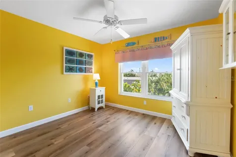 117 51st Street Holmes Beach FL 34217