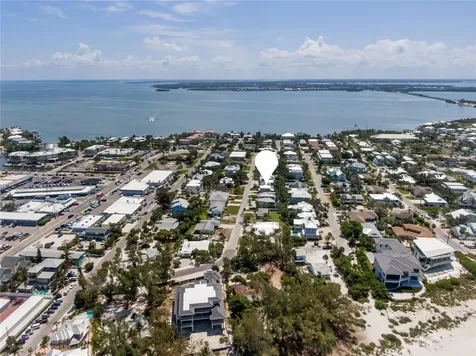 117 51st Street Holmes Beach FL 34217
