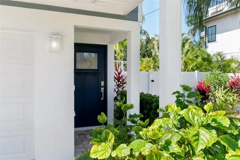 117 51st Street Holmes Beach FL 34217
