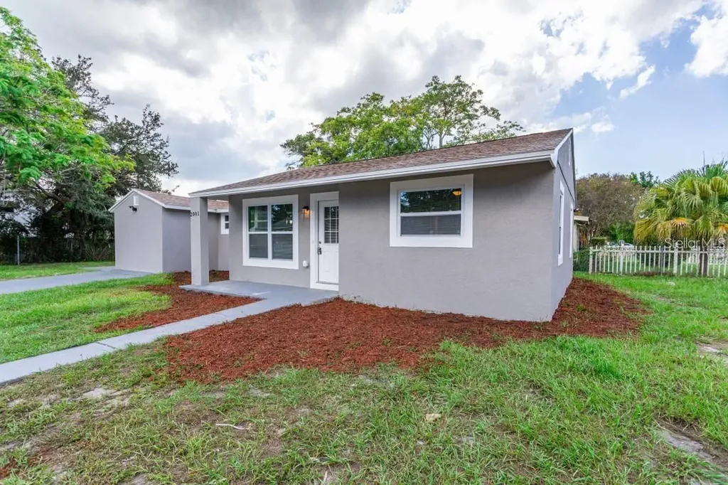 2001 45th Street S St Petersburg FL 33711