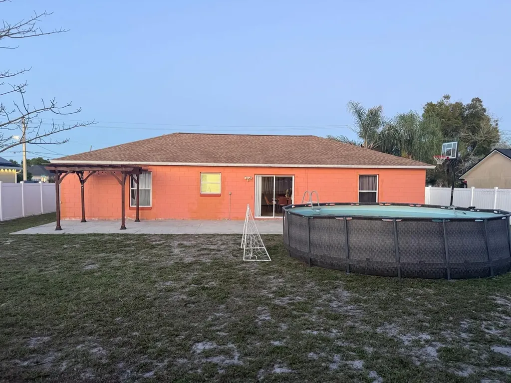 2436 Courtland Boulevard Deltona FL 32738