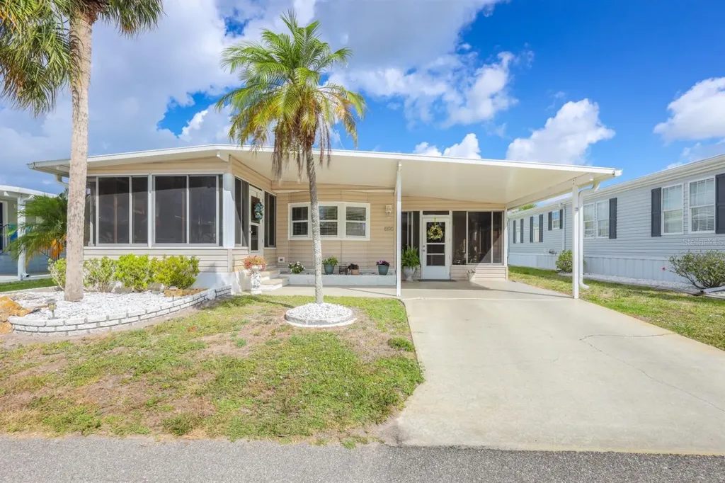 2100 Kings Highway Port Charlotte FL 33980