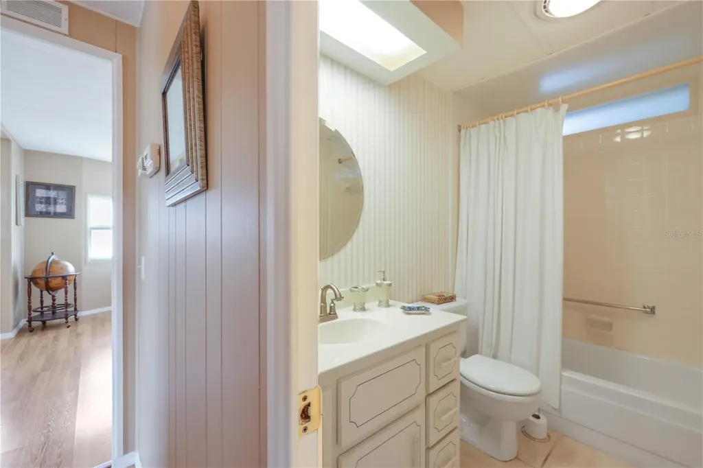 2100 Kings Highway Port Charlotte FL 33980