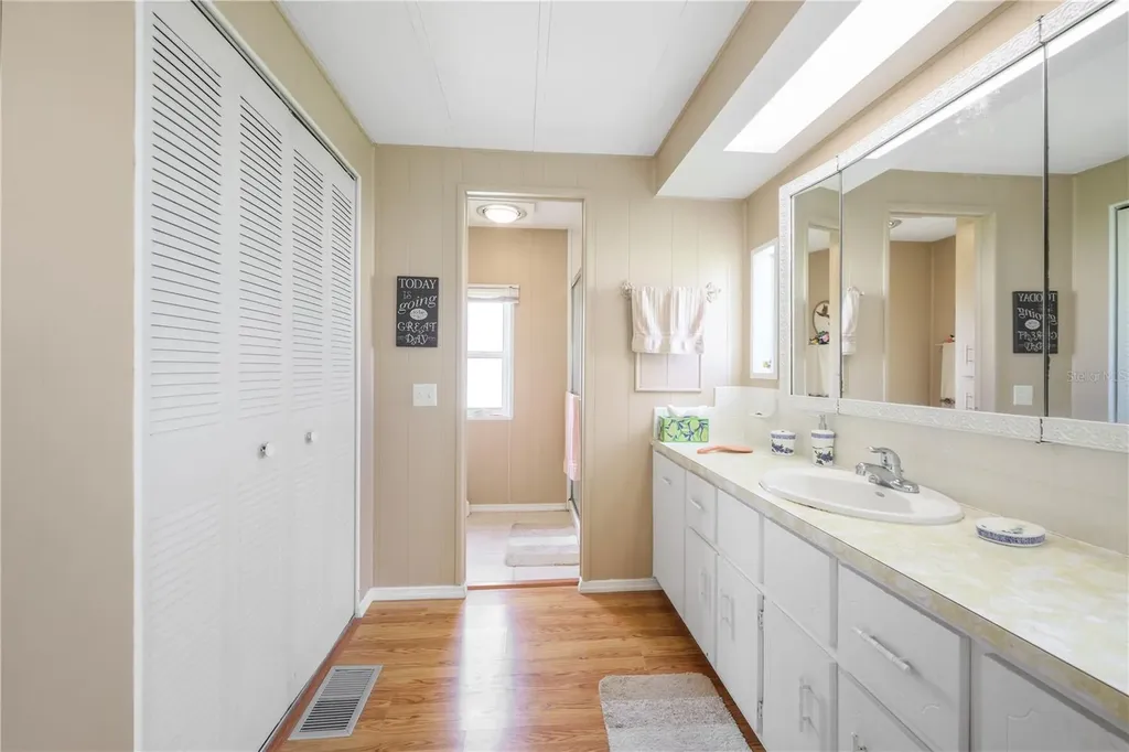 2100 Kings Highway Port Charlotte FL 33980