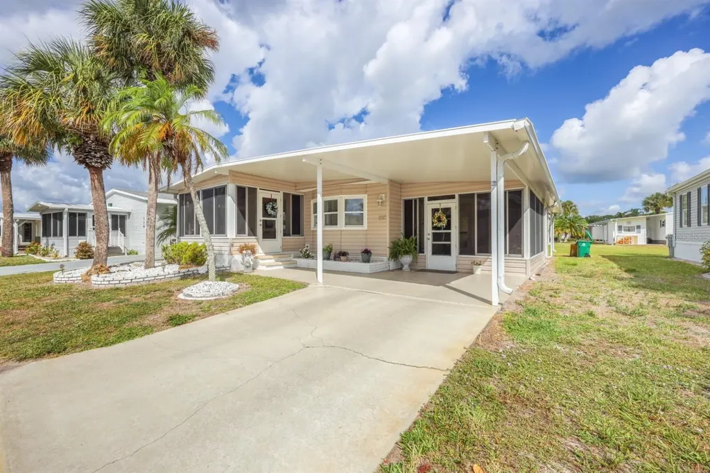 2100 Kings Highway Port Charlotte FL 33980