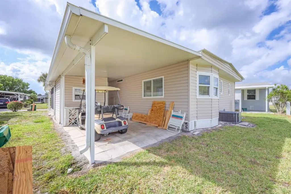2100 Kings Highway Port Charlotte FL 33980