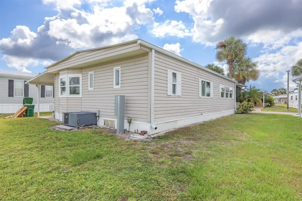 2100 Kings Highway Port Charlotte FL 33980