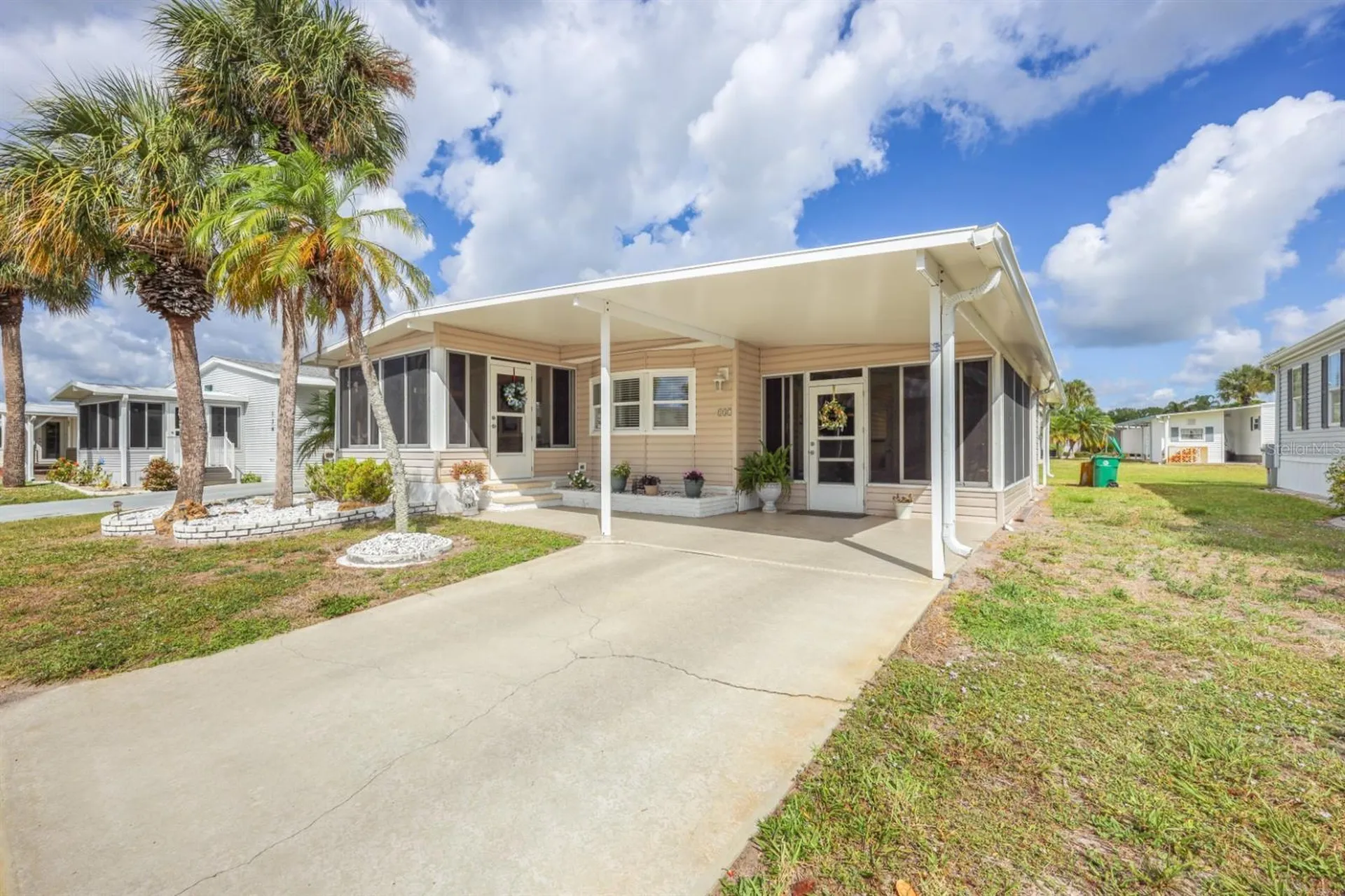 2100 Kings Highway Port Charlotte FL 33980