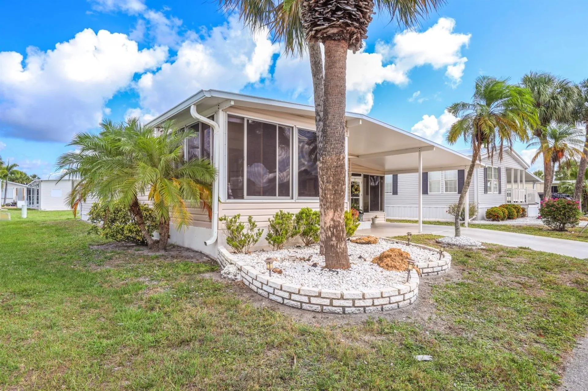 2100 Kings Highway Port Charlotte FL 33980