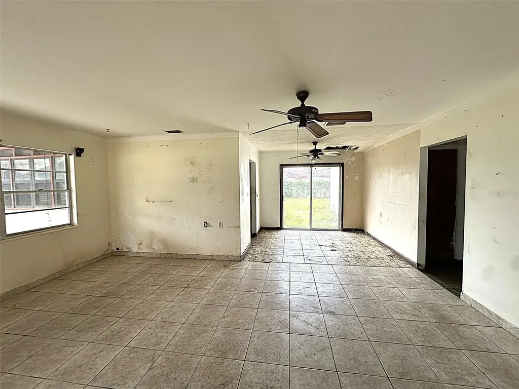 2722 W Oak Street Kissimmee FL 34741