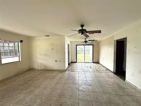 2722 W Oak Street Kissimmee FL 34741
