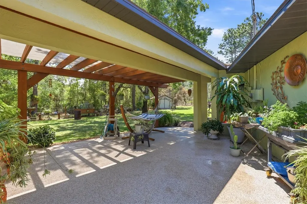 9032 Birmingham Avenue Weeki Wachee FL 34613