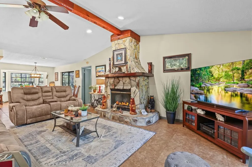 9032 Birmingham Avenue Weeki Wachee FL 34613