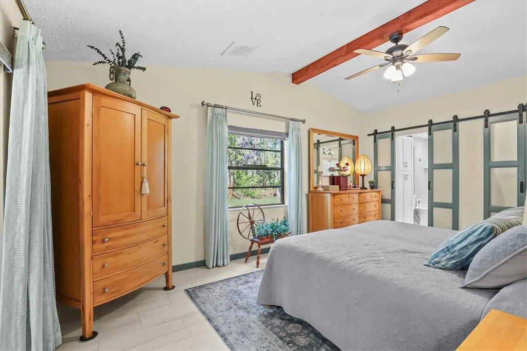 9032 Birmingham Avenue Weeki Wachee FL 34613