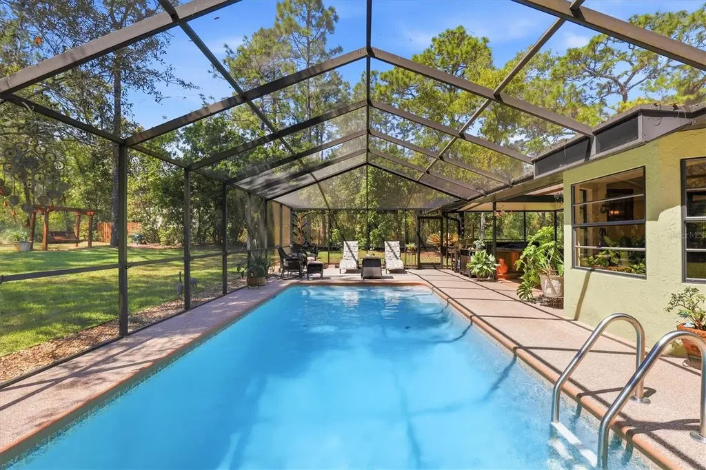 9032 Birmingham Avenue Weeki Wachee FL 34613