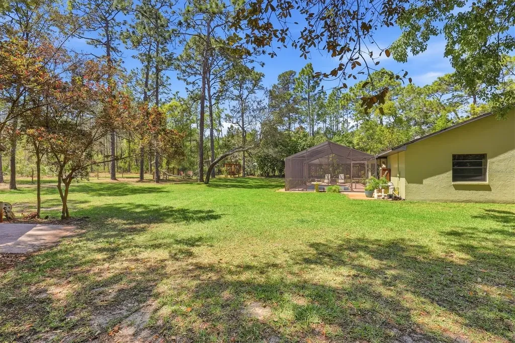9032 Birmingham Avenue Weeki Wachee FL 34613
