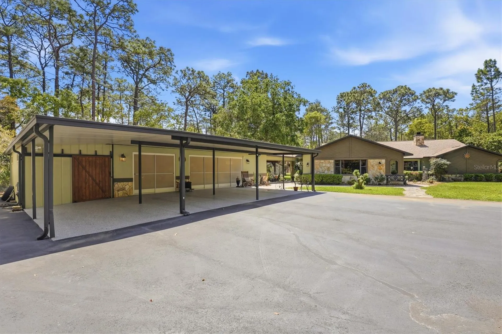 9032 Birmingham Avenue Weeki Wachee FL 34613