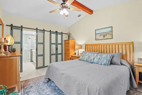 9032 Birmingham Avenue Weeki Wachee FL 34613