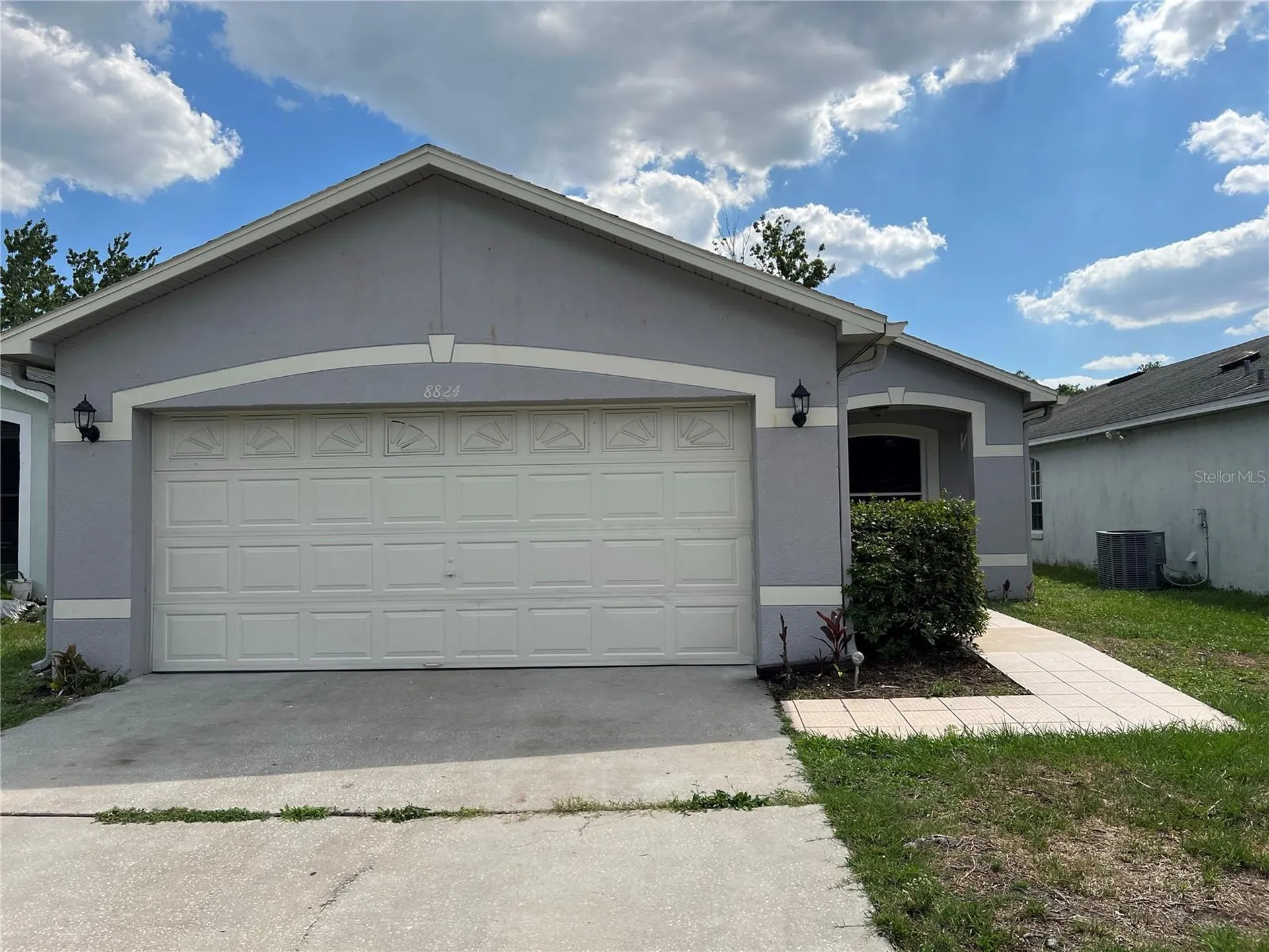 8824 Valencia Oaks Court Orlando FL 32825