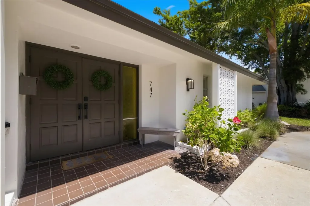 747 Sabal Court S St Petersburg FL 33705