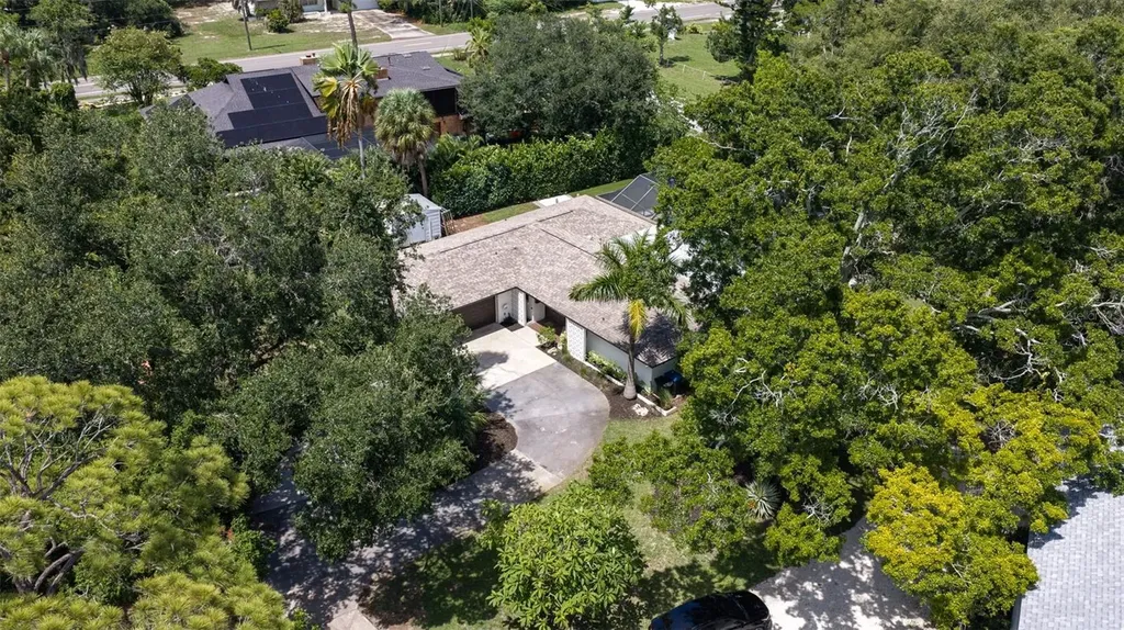 747 Sabal Court S St Petersburg FL 33705
