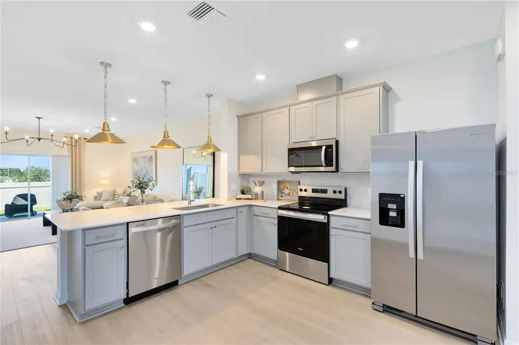 4288 Chester Springs Boulevard Davenport FL 33837