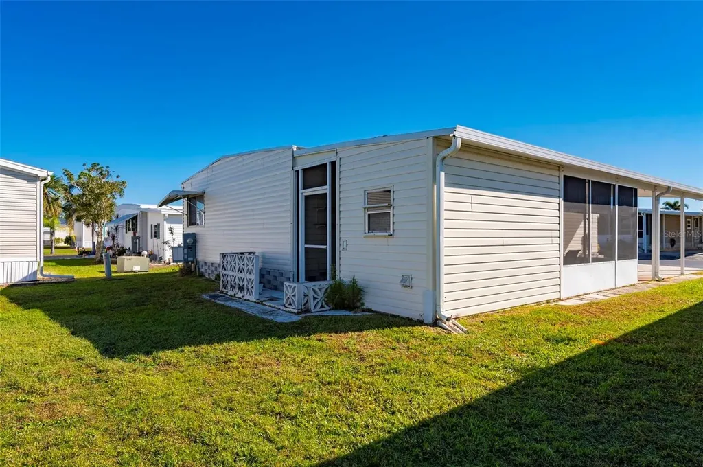 1000 Kings Highway Port Charlotte FL 33980