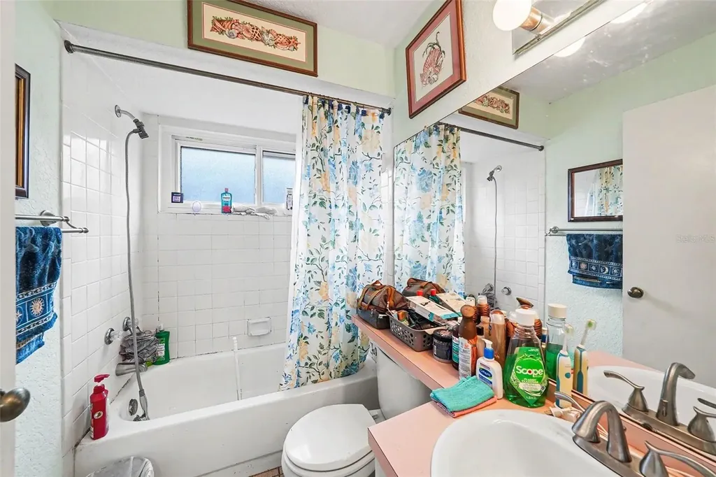 5560 76th Avenue N Pinellas Park FL 33781