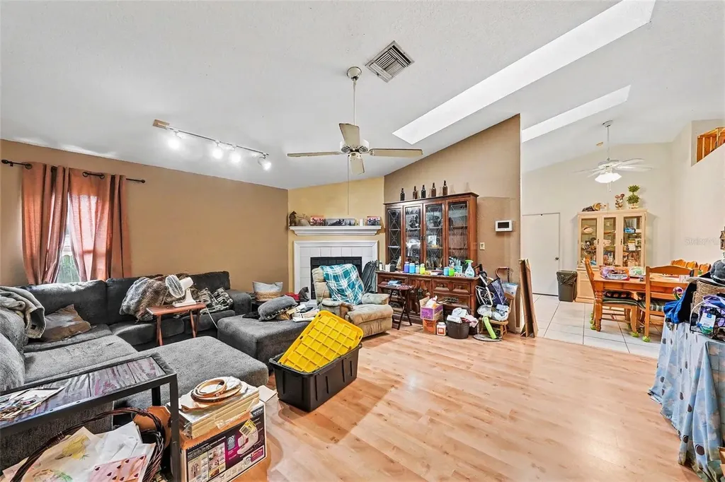 5560 76th Avenue N Pinellas Park FL 33781