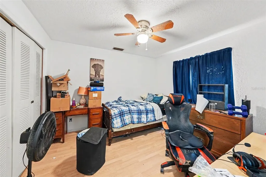 5560 76th Avenue N Pinellas Park FL 33781