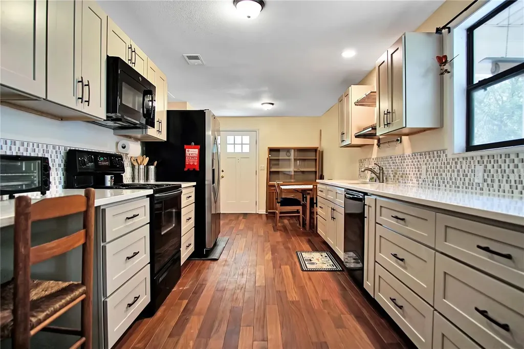 120 Chesney Boulevard Frostproof FL 33843