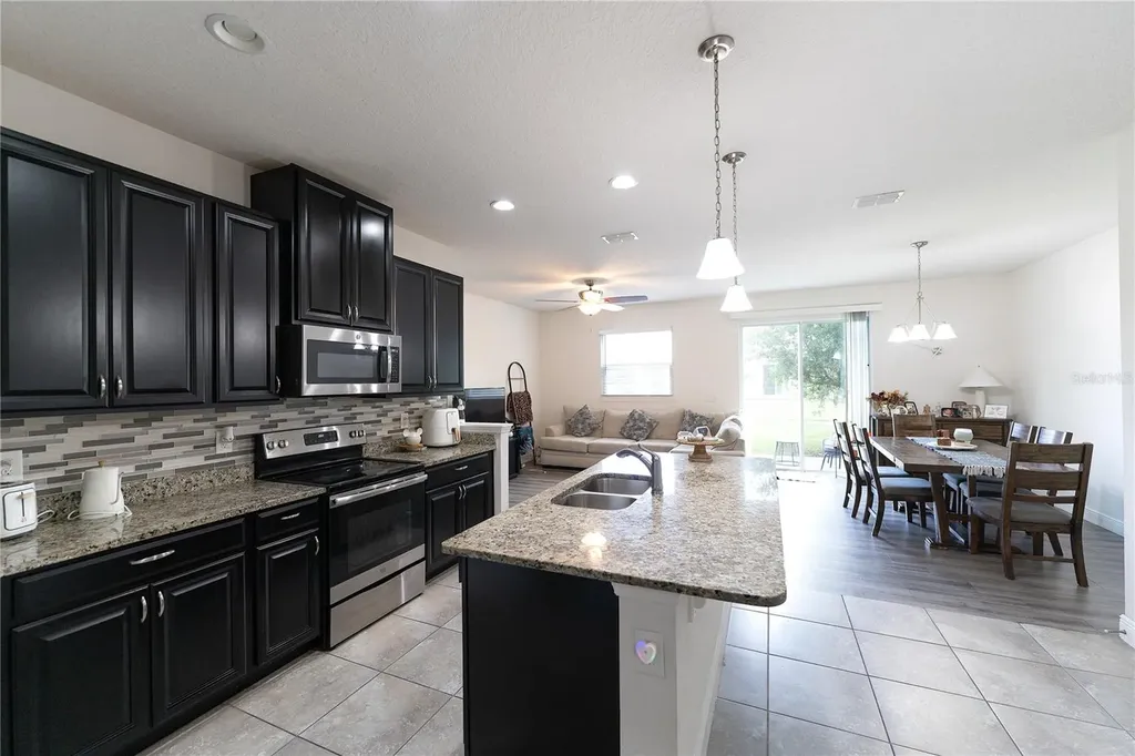 2749 Pleasant Cypress Circle Kissimmee FL 34741