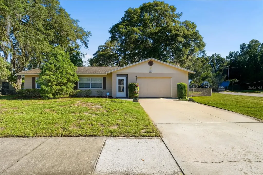 1111 Helen Drive Deland FL 32720